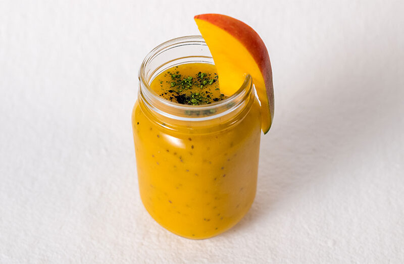 Mango Smoothie with Turmeric, Green Tea, Ginger